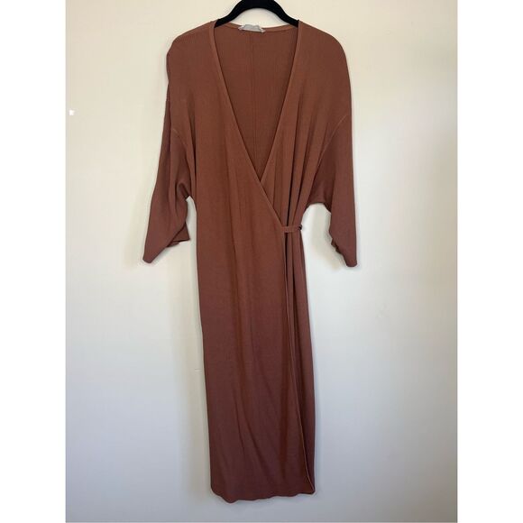 Everlane The Ribbed Wrap Midi Dress - Picture 4 of 9